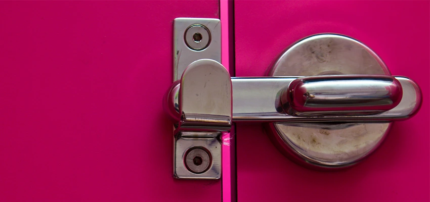 Childproof Gate Lock in Orland Park, Illinois