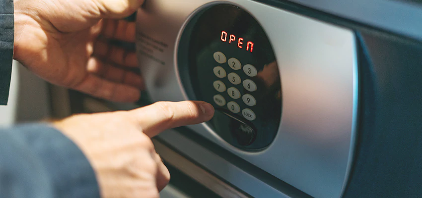 Cash Safe Openers in Orland Park, Illinois